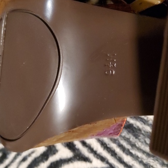 Multi-color snakeskin print wooden sandal heels - Picture 6 of 6